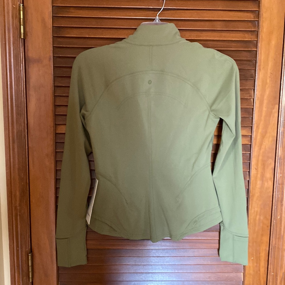 NEW LULULEMON InStill Jacket - Picture 8 of 9